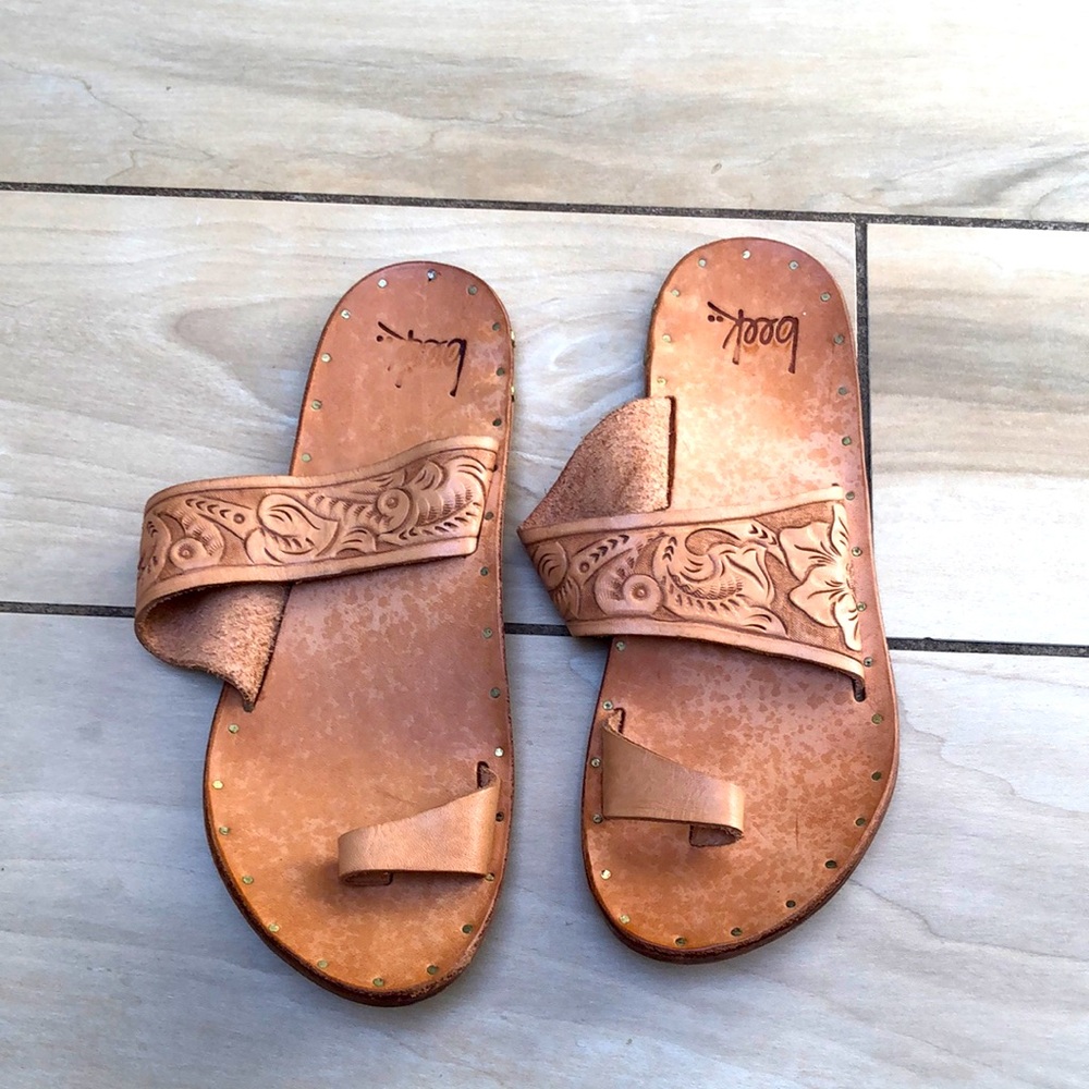 Beek sandals